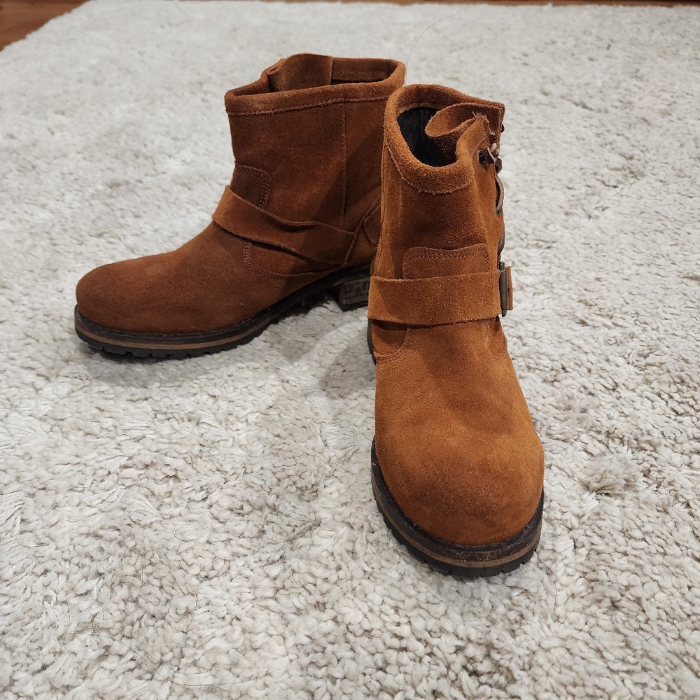 Jeffrey Campbell Brown Suede Buckle Boot w/1 inch Heel and Leather Side Lace. 39 - Picture 4 of 14